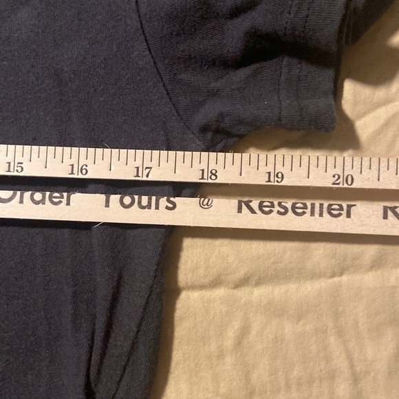 Men’s the Rolling Stones 1975 US to her T-shirt in size small - Picture 4 of 6